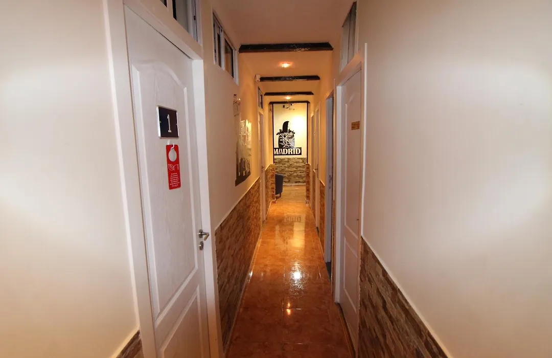 Hostal Oliver-1